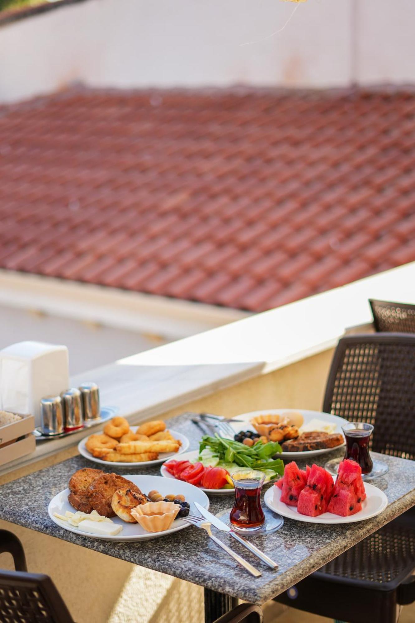 Imroz Adali'S Hotel Exterior foto